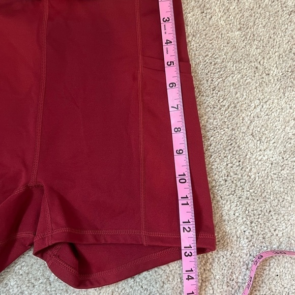 𝅺fabletics Women’s Red Biker Shorts Fits Small - Picture 6 of 7